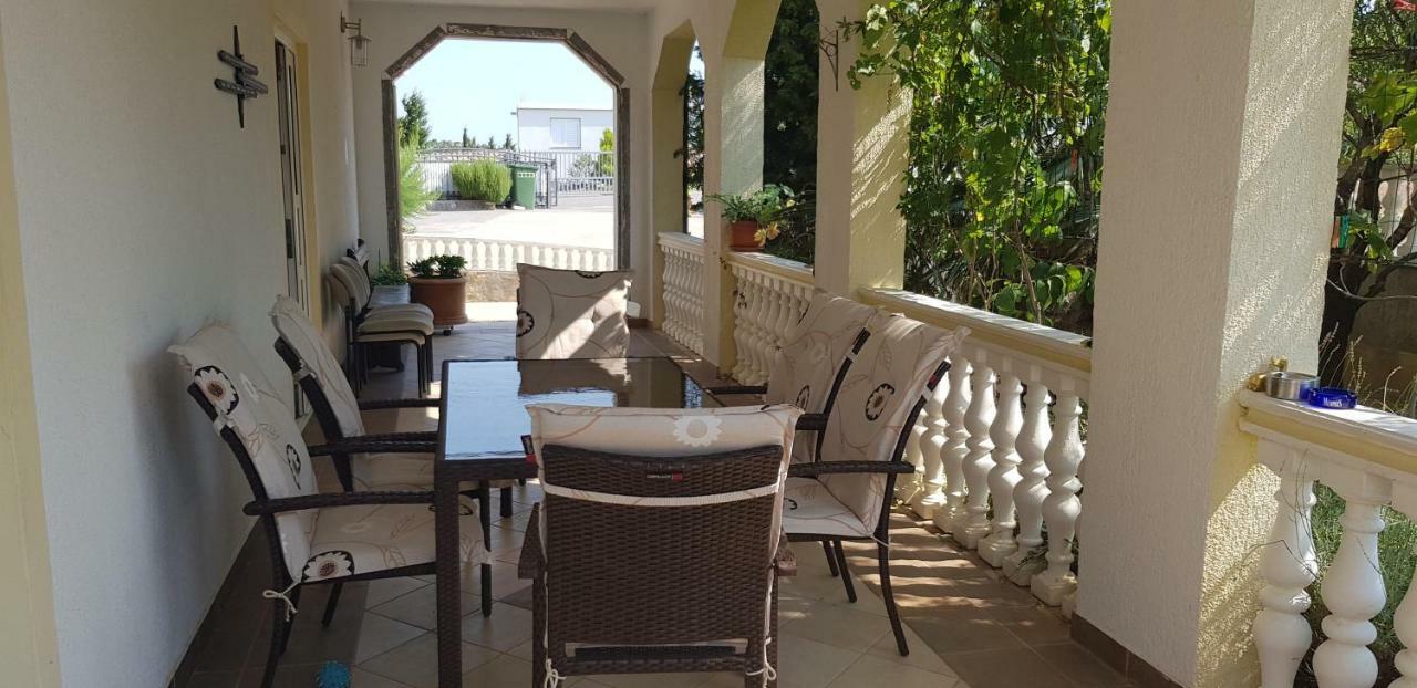 Apartmani Gabi Cesarica Exterior foto
